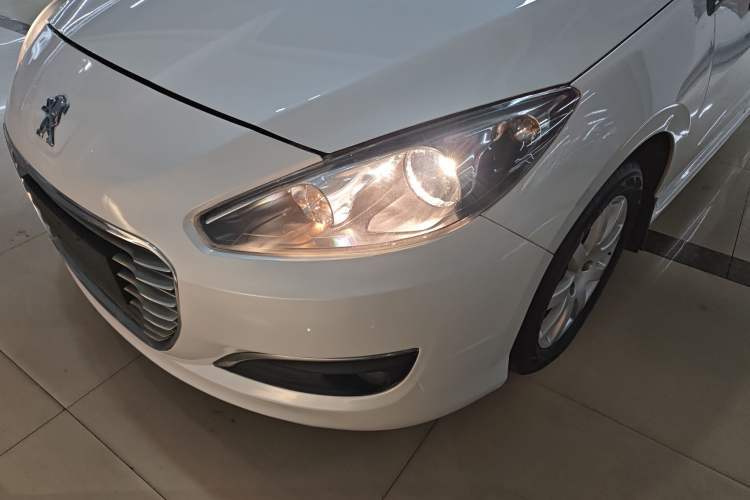 Used Peugeot 308 2014 Enjoy Edition Classic 1.6L Automatic Premium Model Left Front Headlight