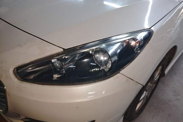 Used Peugeot 308 2014 Enjoy Edition Classic 1.6L Manual YouShang Model Left Front Headlight