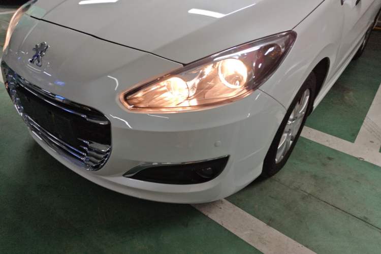 Used Peugeot 308 2014 Enjoy Edition Classic 1.6L Automatic Premium Model Left Front Headlight