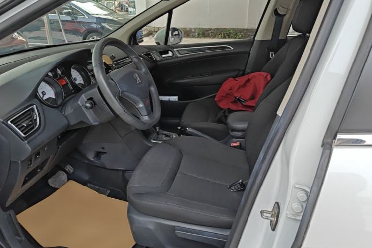 Used Peugeot 308 2014 Enjoyment Edition Classic 1.6L Automatic Fashion Model Left Front Seat