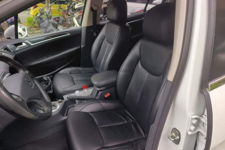 Used Peugeot 308 2014 Enjoyment Edition Classic 1.6L Automatic Fashion Model Left Front Seat