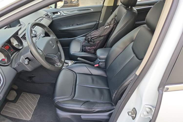 Used Peugeot 308 2014 Enjoyment Edition Classic 1.6L Automatic Fashion Model Left Front Seat