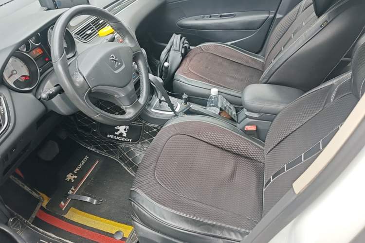 Used Peugeot 308 2014 Enjoyment Edition Classic 1.6L Automatic Fashion Model Left Front Seat