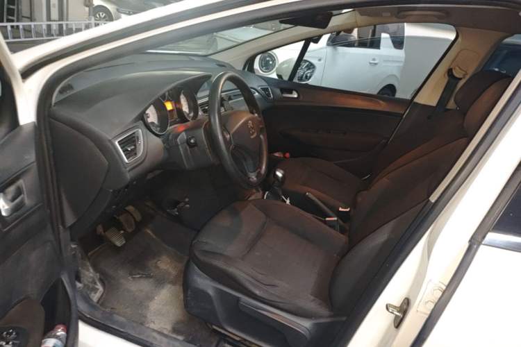 Used Peugeot 308 2014 Enjoy Edition Classic 1.6L Manual YouShang Model Left Front Seat
