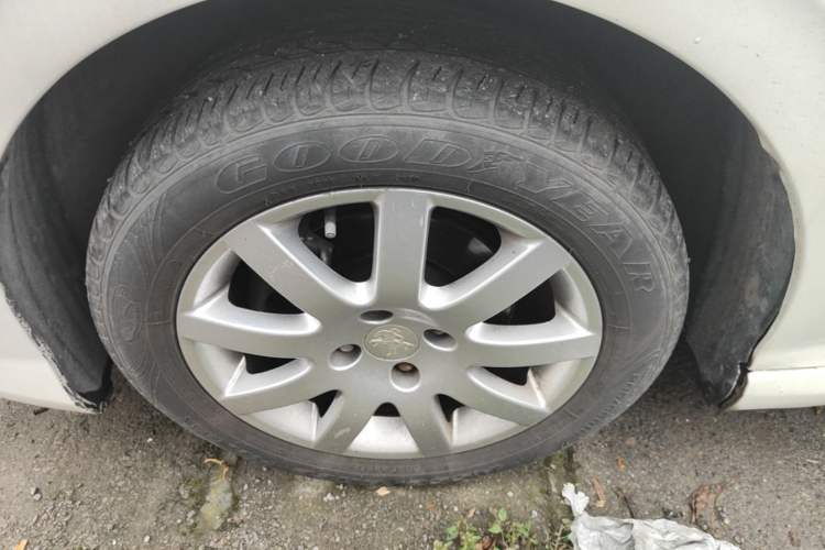 Used Peugeot 308 2014 Enjoy Edition Classic 1.6L Automatic Premium Model Left Front Wheel Hub