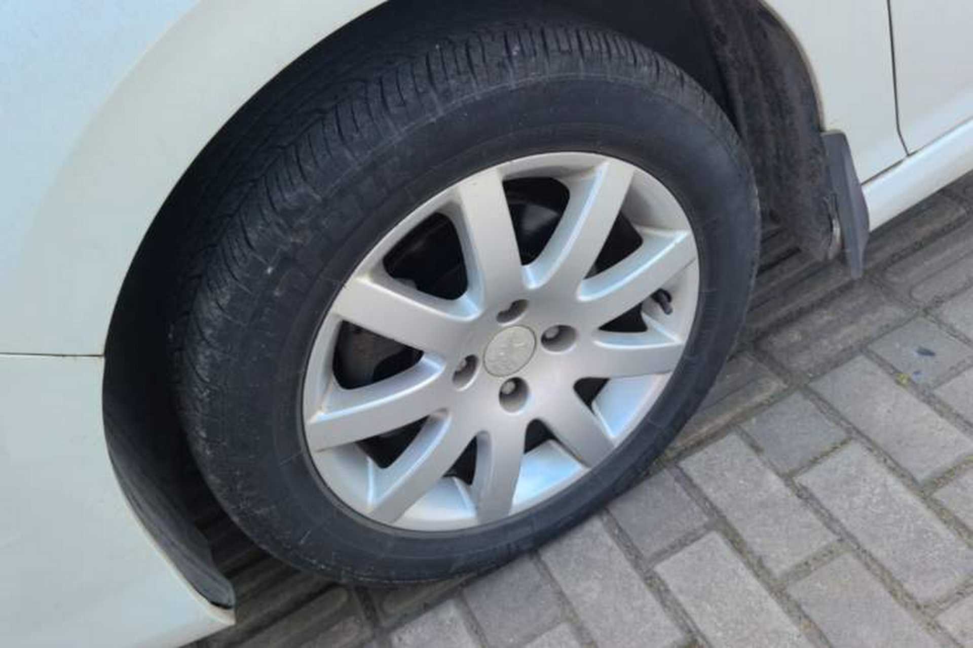 Used Peugeot 308 2014 Enjoy Edition Classic 1.6L Manual YouShang Model Left Front Wheel Hub