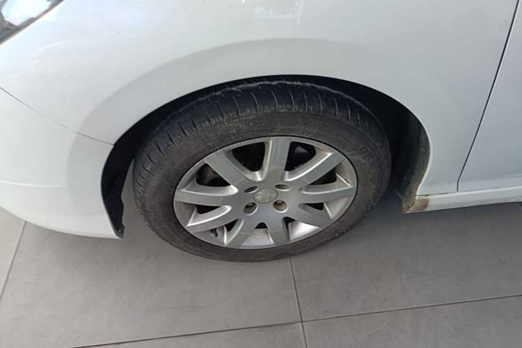Used Peugeot 308 2014 Enjoy Edition Classic 1.6L Automatic Premium Model Left Front Wheel Hub