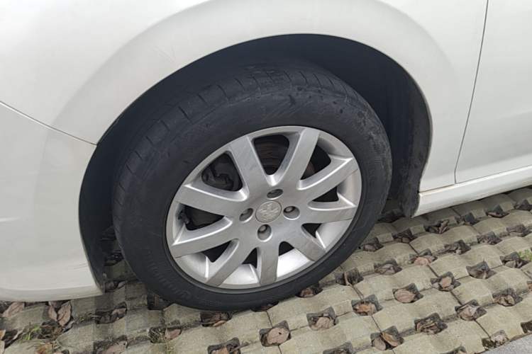 Used Peugeot 308 2014 Enjoyment Edition Classic 1.6L Automatic Fashion Model Left Front Wheel Hub