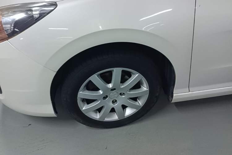 Used Peugeot 308 2014 Enjoy Edition Classic 1.6L Manual YouShang Model Left Front Wheel Hub