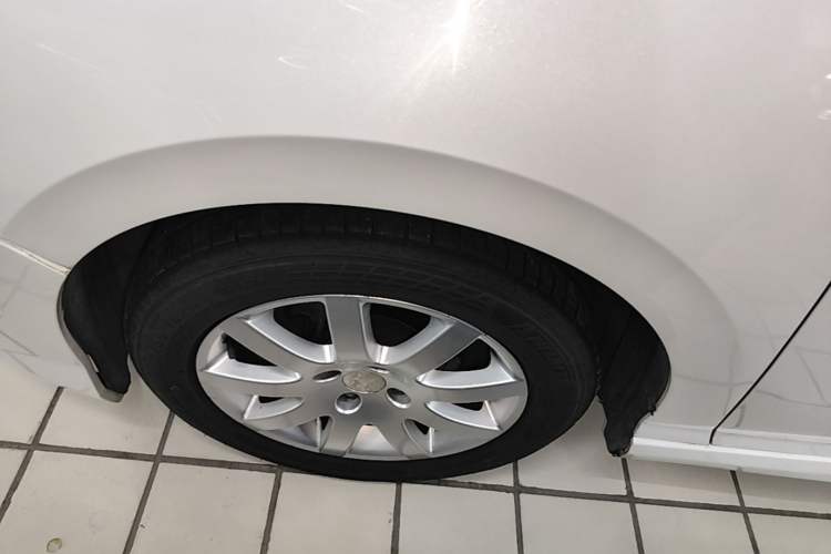 Used Peugeot 308 2014 Enjoy Edition Classic 1.6L Automatic Premium Model Left Front Wheel Hub