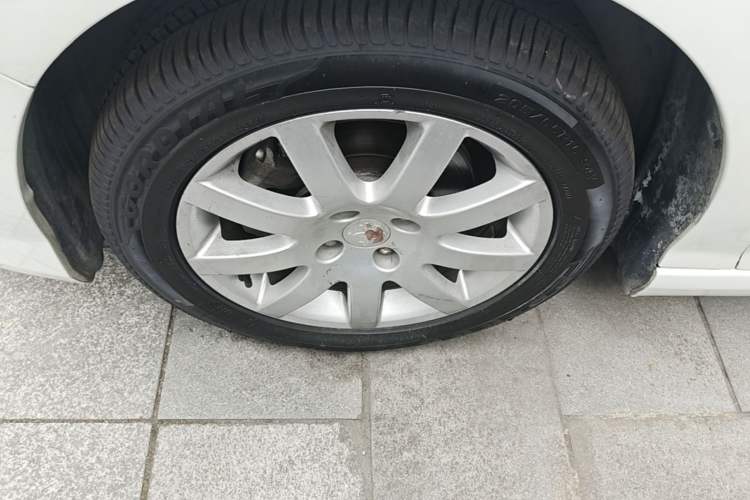Used Peugeot 308 2014 Enjoyment Edition Classic 1.6L Automatic Fashion Model Left Front Wheel Hub