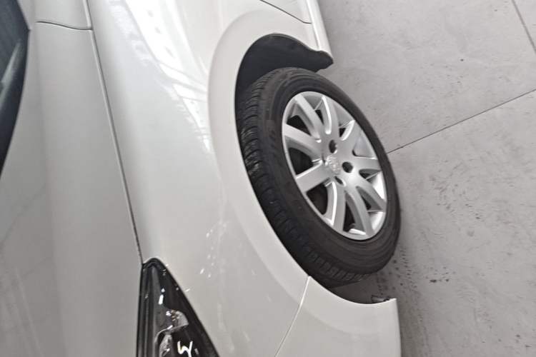 Used Peugeot 308 2014 Enjoy Edition Classic 1.6L Automatic Premium Model Left Front Wheel Hub