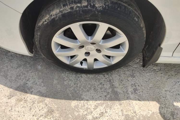 Used Peugeot 308 2014 Enjoy Edition Classic 1.6L Manual YouShang Model Left Front Wheel Hub