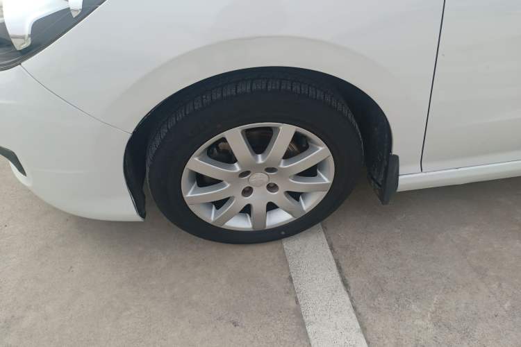 Used Peugeot 308 2014 Enjoy Edition Classic 1.6L Manual YouShang Model Left Front Wheel Hub