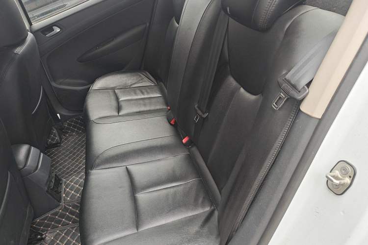 Used Peugeot 308 2014 Enjoy Edition Classic 1.6L Manual YouShang Model Left Rear Seat