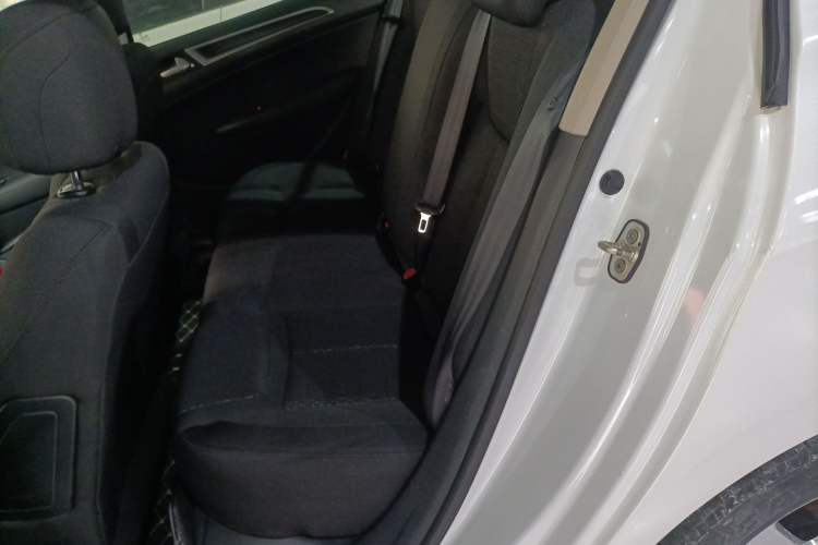 Used Peugeot 308 2014 Enjoyment Edition Classic 1.6L Automatic Fashion Model Left Rear Seat