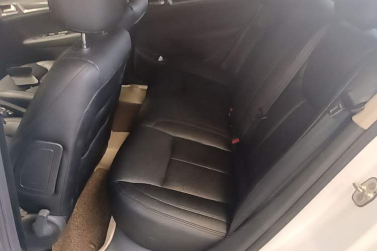 Used Peugeot 308 2014 Enjoyment Edition Classic 1.6L Automatic Fashion Model Left Rear Seat