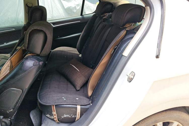 Used Peugeot 308 2014 Enjoyment Edition Classic 1.6L Automatic Fashion Model Left Rear Seat