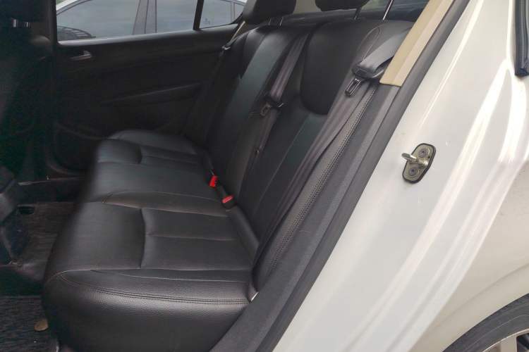 Used Peugeot 308 2014 Enjoy Edition Classic 1.6L Manual YouShang Model Left Rear Seat