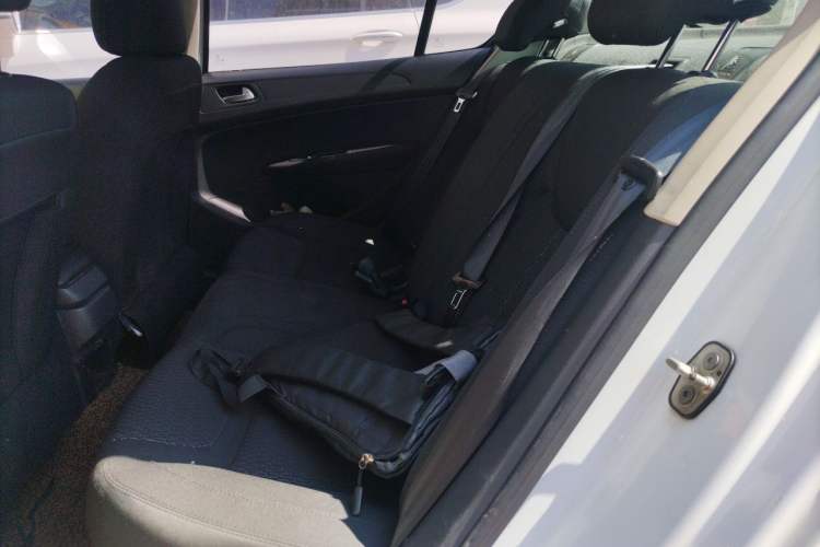 Used Peugeot 308 2014 Enjoy Edition Classic 1.6L Manual YouShang Model Left Rear Seat