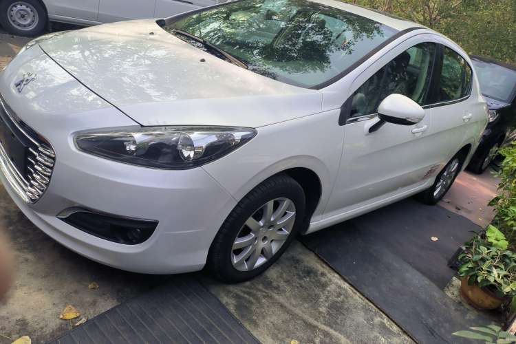 Used Peugeot 308 2014 Enjoy Edition Classic 1.6L Manual Fashion Model Left Side