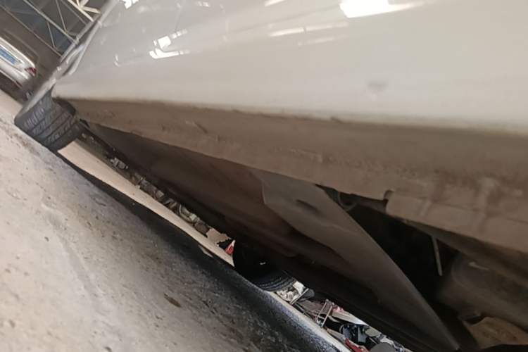 Used Peugeot 308 2014 Enjoyment Edition Classic 1.6L Automatic Fashion Model Left Side Sill