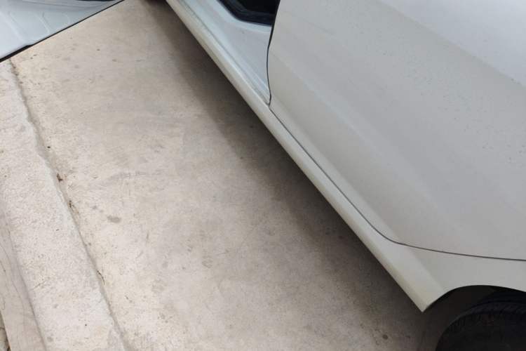 Used Peugeot 308 2014 Enjoyment Edition Classic 1.6L Automatic Fashion Model Left Side Sill