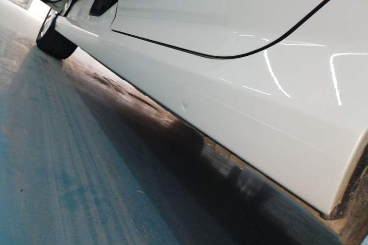 Used Peugeot 308 2014 Enjoyment Edition Classic 1.6L Automatic Fashion Model Left Side Sill