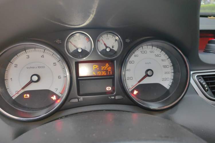 Used Peugeot 308 2014 Enjoy Edition Classic 1.6L Automatic Premium Model Odometer Close Up