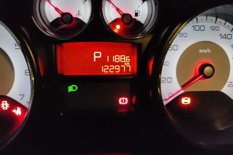 Used Peugeot 308 2014 Enjoy Edition Classic 1.6L Automatic Premium Model Odometer Close Up