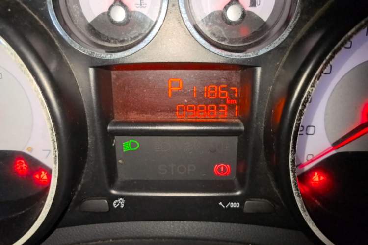 Used Peugeot 308 2014 Enjoy Edition Classic 1.6L Automatic Premium Model Odometer Close Up