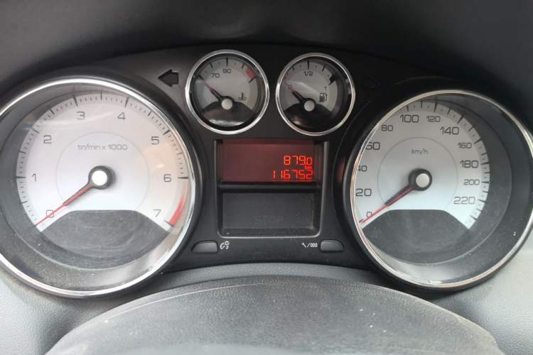 Used Peugeot 308 2014 Enjoy Edition Classic 1.6L Automatic Premium Model Odometer Close Up