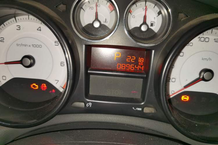 Used Peugeot 308 2014 Enjoy Edition Classic 1.6L Automatic Premium Model Odometer Close Up