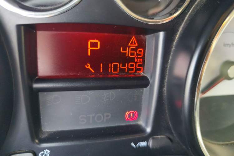 Used Peugeot 308 2014 Enjoy Edition Classic 1.6L Automatic Premium Model Odometer Close Up