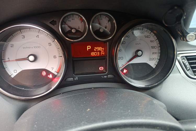 Used Peugeot 308 2014 Enjoy Edition Classic 1.6L Automatic Premium Model Odometer Close Up