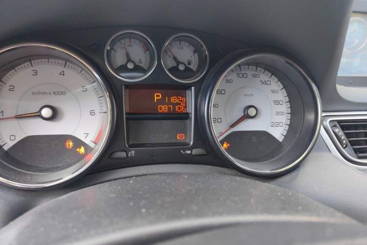 Used Peugeot 308 2014 Enjoy Edition Classic 1.6L Automatic Premium Model Odometer Close Up