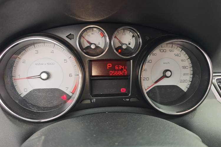 Used Peugeot 308 2014 Enjoy Edition Classic 1.6L Automatic Premium Model Odometer Close Up