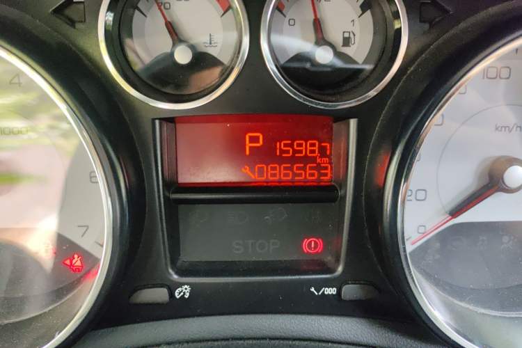 Used Peugeot 308 2014 Enjoy Edition Classic 1.6L Automatic Premium Model Odometer Close Up