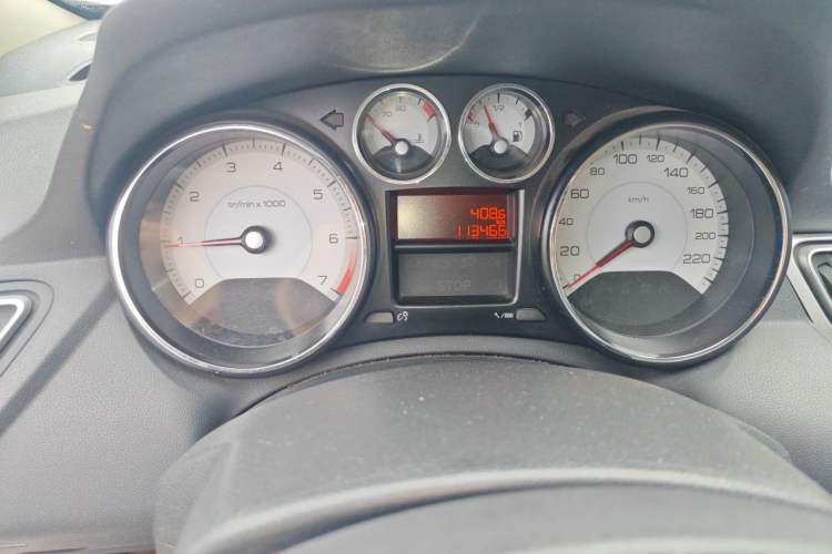 Used Peugeot 308 2014 Enjoy Edition Classic 1.6L Manual YouShang Model Odometer Close Up