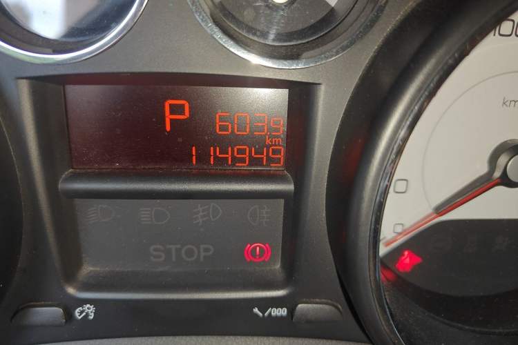 Used Peugeot 308 2014 Enjoy Edition Classic 1.6L Automatic Premium Model Odometer Close Up