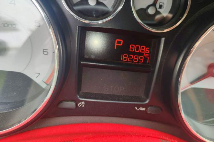 Used Peugeot 308 2014 Enjoy Edition Classic 1.6L Automatic Premium Model Odometer Close Up
