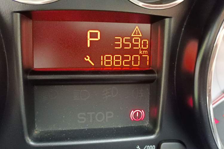 Used Peugeot 308 2014 Enjoy Edition Classic 1.6L Automatic Premium Model Odometer Close Up