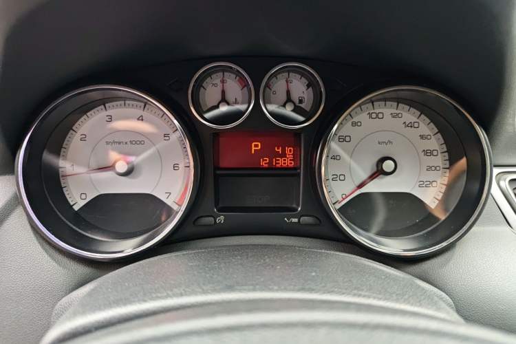 Used Peugeot 308 2014 Enjoy Edition Classic 1.6L Automatic Premium Model Odometer Close Up