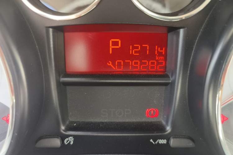 Used Peugeot 308 2014 Enjoy Edition Classic 1.6L Automatic Premium Model Odometer Close Up
