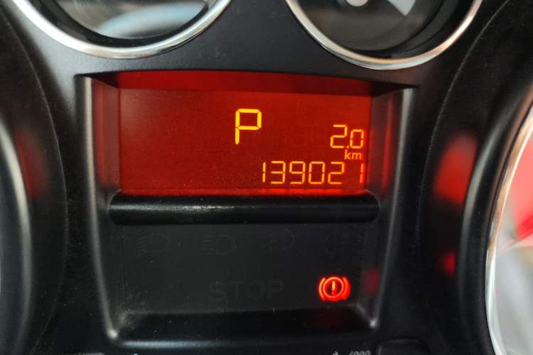 Used Peugeot 308 2014 Enjoy Edition Classic 1.6L Automatic Premium Model Odometer Close Up