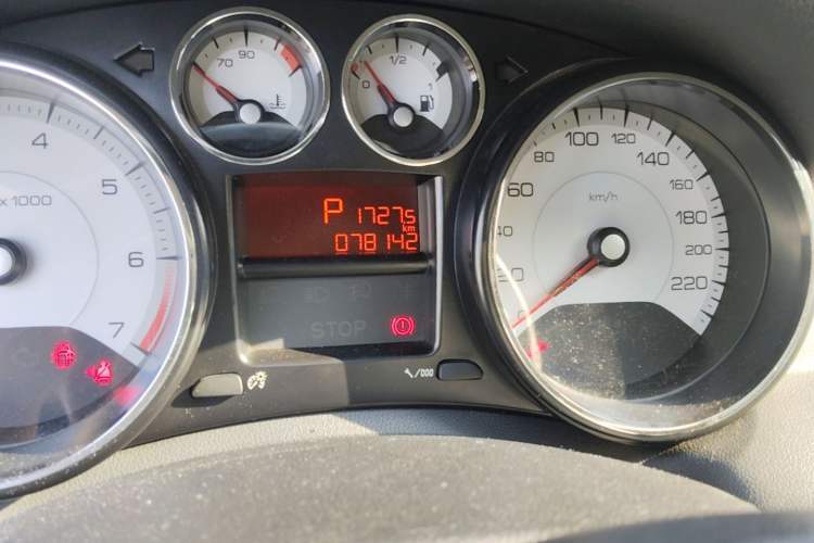Used Peugeot 308 2014 Enjoy Edition Classic 1.6L Automatic Premium Model Odometer Close Up