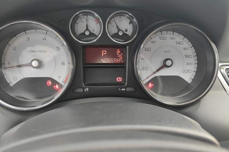 Used Peugeot 308 2014 Enjoy Edition Classic 1.6L Automatic Premium Model Odometer Close Up
