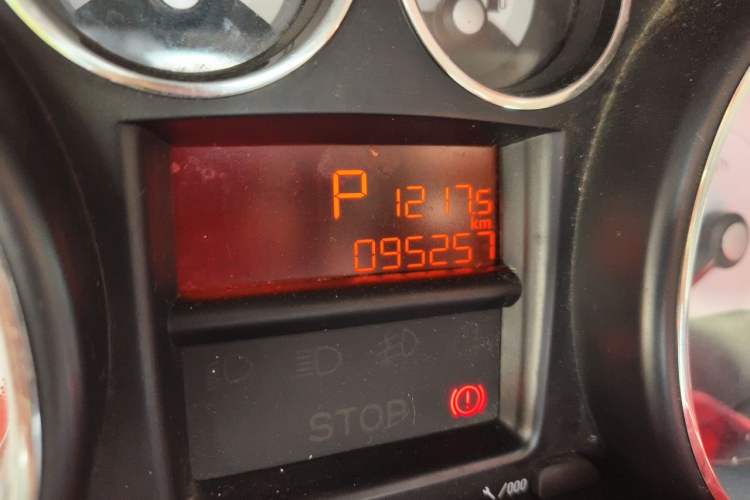 Used Peugeot 308 2014 Enjoy Edition Classic 1.6L Automatic Premium Model Odometer Close Up
