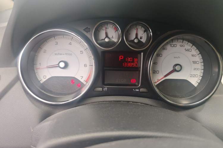 Used Peugeot 308 2014 Enjoy Edition Classic 1.6L Automatic Premium Model Odometer Close Up