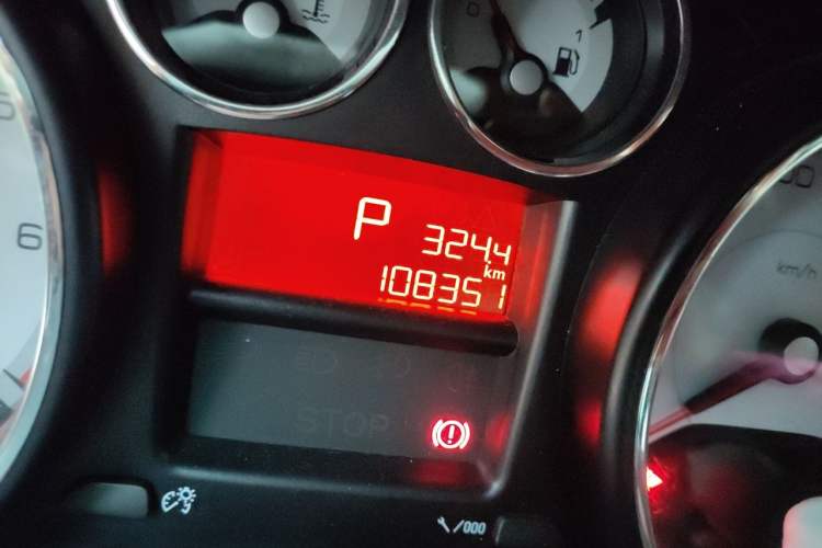 Used Peugeot 308 2014 Enjoy Edition Classic 1.6L Automatic Premium Model Odometer Close Up